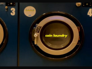 コインランドリーが登場するPV／macico「coin laundry」